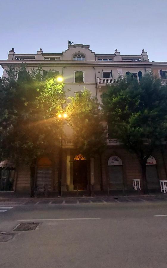 Tacito Apartments Терни Экстерьер фото